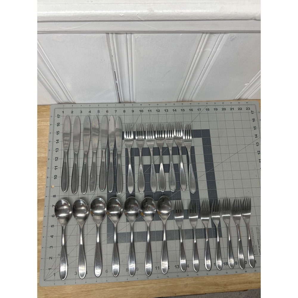 Hampton Silversmiths Messina Flatware 28pc Silver Stainless Steel Dinner Set